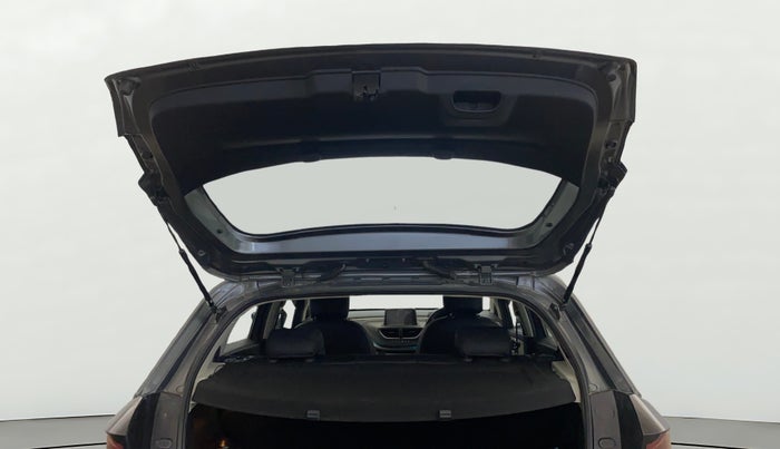 2022 Tata ALTROZ XZ PETROL, Petrol, Manual, 44,706 km, Boot Door Open