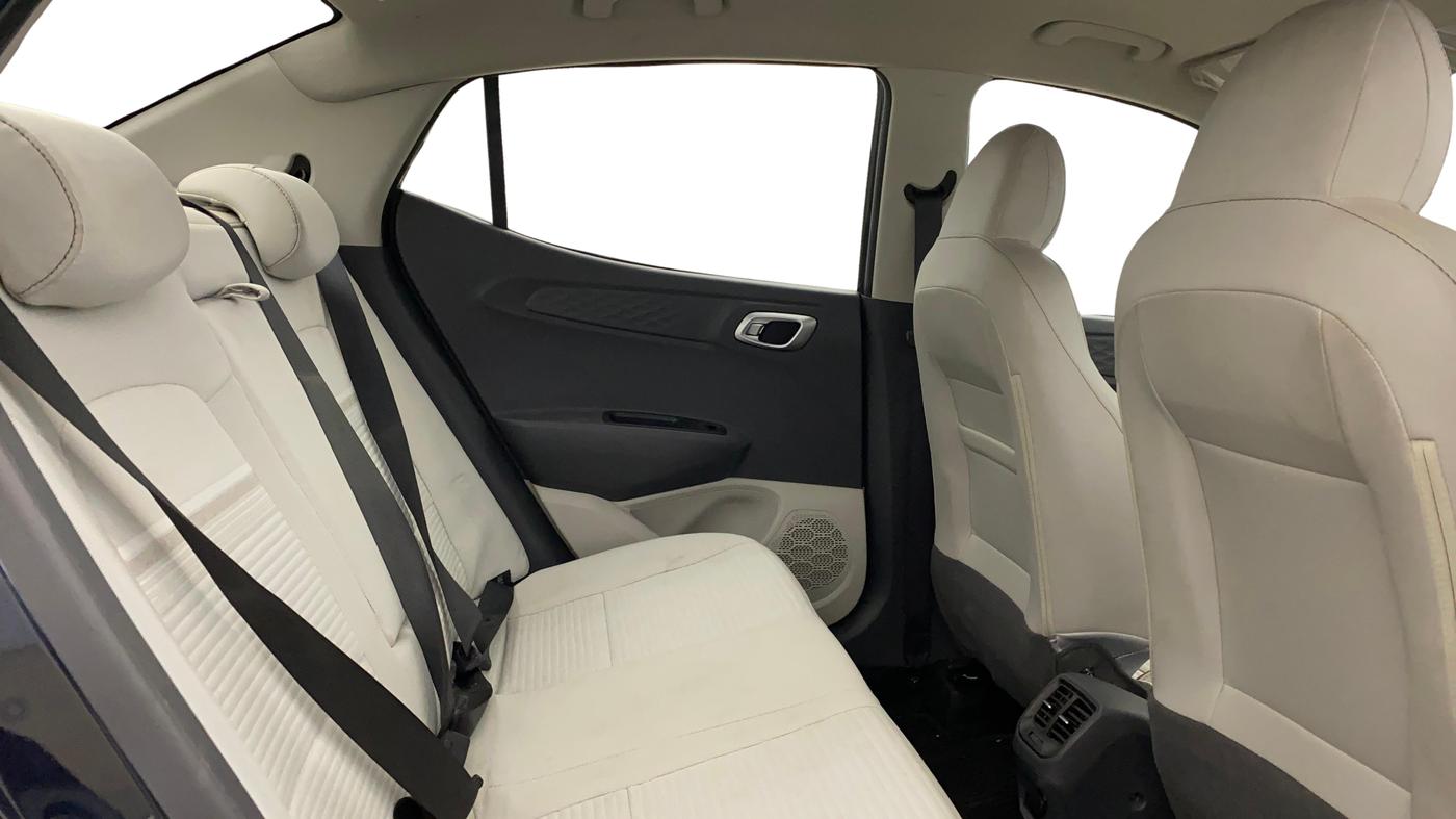 2024 Hyundai AURA SX 1.2 CNG, CNG, Manual, 7,796 km, Right Side Rear Door Cabin