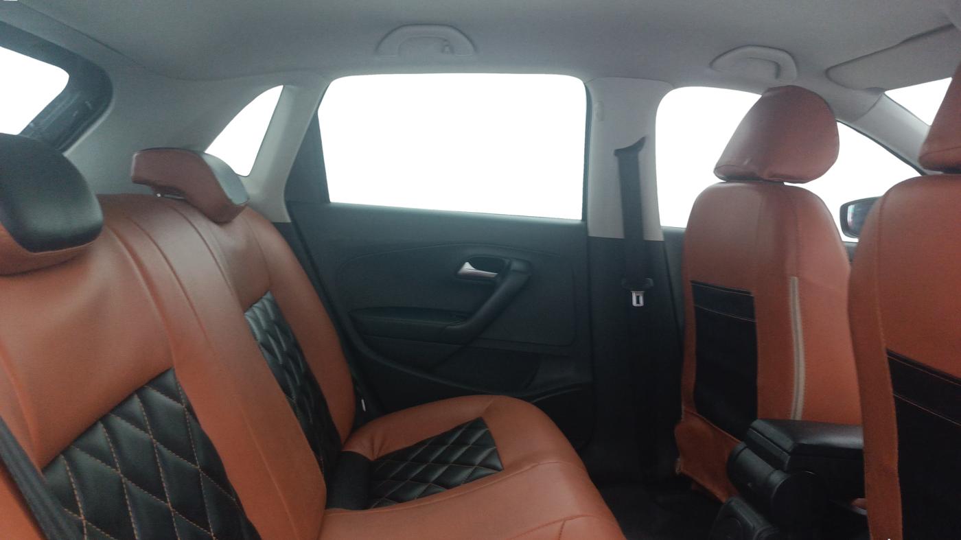 2015 Volkswagen Polo COMFORTLINE 1.2 Diesel, Diesel, Manual, 77,067 km, Right Side Rear Door Cabin