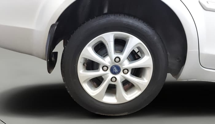 2013 Ford Classic 1.6 DURATEC TITANIUM, Petrol, Manual, 74,249 km, Right Rear Wheel