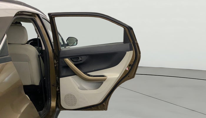 2022 Tata NEXON XZ PLUS (PREMIUM) DIESEL JET, Diesel, Manual, 70,442 km, RHS Rear Door