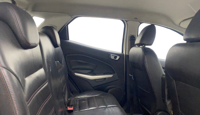 2014 Ford Ecosport TITANIUM 1.5L DIESEL (OPT), Diesel, Manual, 99,778 km, Right Side Rear Door Cabin