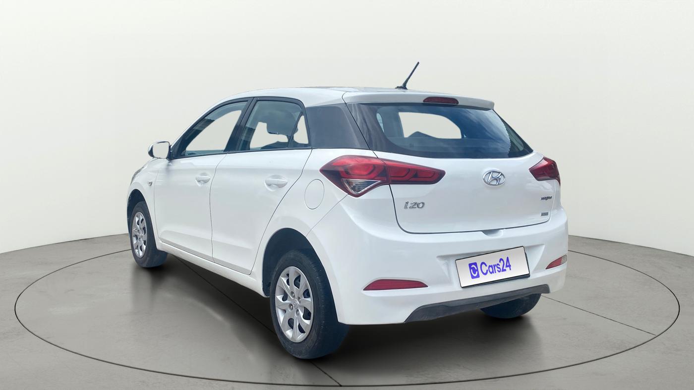 2015 Hyundai Elite i20 MAGNA 1.2, Petrol, Manual, 33,459 km, Left Back Diagonal