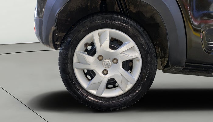 2022 Renault Kwid RXT 1.0, Petrol, Manual, 25,914 km, Right Rear Wheel