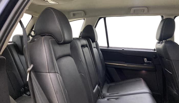 2018 Tata Hexa XTA 4X2 7 STR, Diesel, Automatic, 83,354 km, Right Side Rear Door Cabin