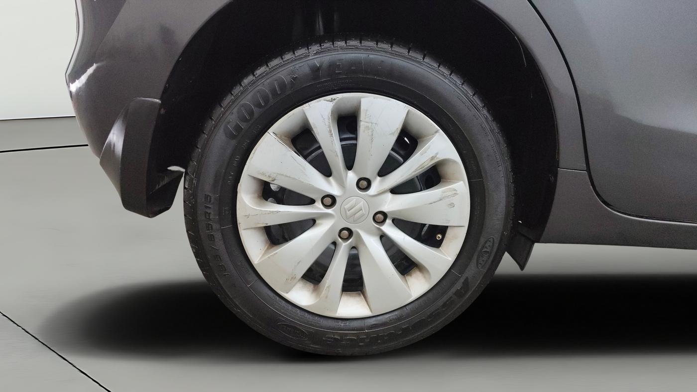 2016 Maruti Baleno DELTA CVT PETROL 1.2, Petrol, Automatic, 80,005 km, Right Rear Wheel