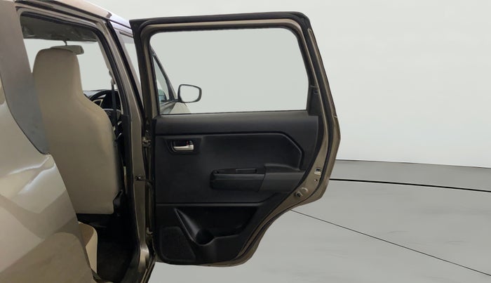 2019 Maruti New Wagon-R VXI (O) 1.2, Petrol, Manual, 74,374 km, RHS Rear Door