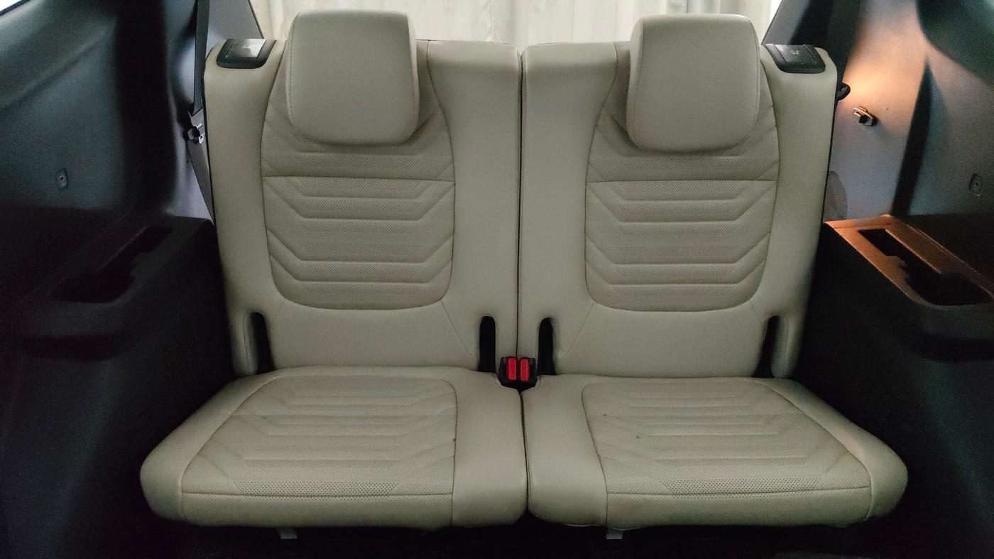 2022 KIA CARENS LUXURY PLUS 1.5 DIESEL AT 7 STR, Diesel, Automatic, 1,07,572 km, Third Seat Row ( optional )