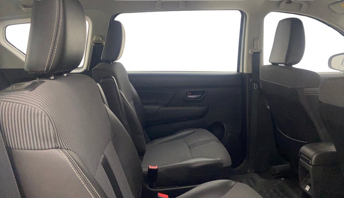 2022 Maruti XL6 ZETA AT, Petrol, Automatic, 37,084 km, Right Side Rear Door Cabin