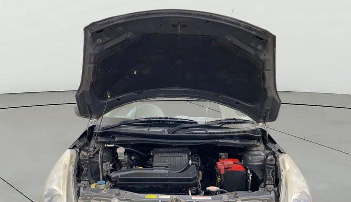 2015 Maruti Swift Dzire LXI (O), Petrol, Manual, 68,627 km, Open Bonet