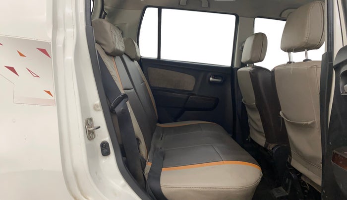 2016 Maruti Wagon R 1.0 VXI (O) AMT, CNG, Automatic, 99,735 km, Right Side Rear Door Cabin