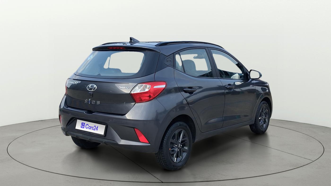 2022 Hyundai GRAND I10 NIOS SPORTZ 1.2 KAPPA VTVT CNG, CNG, Manual, 61,243 km, Right Back Diagonal