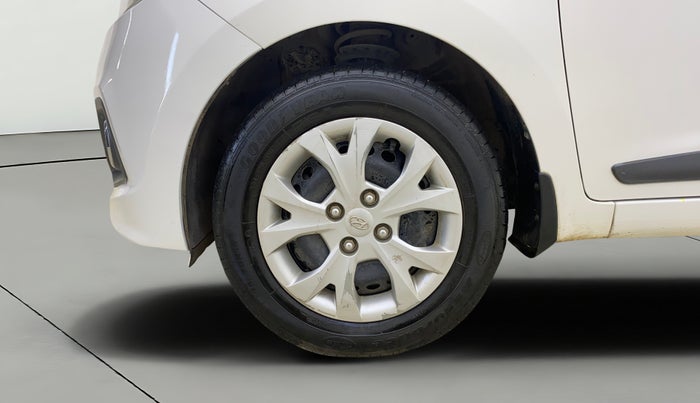 2016 Hyundai Grand i10 SPORTZ 1.2 KAPPA VTVT, Petrol, Manual, 34,112 km, Left Front Wheel