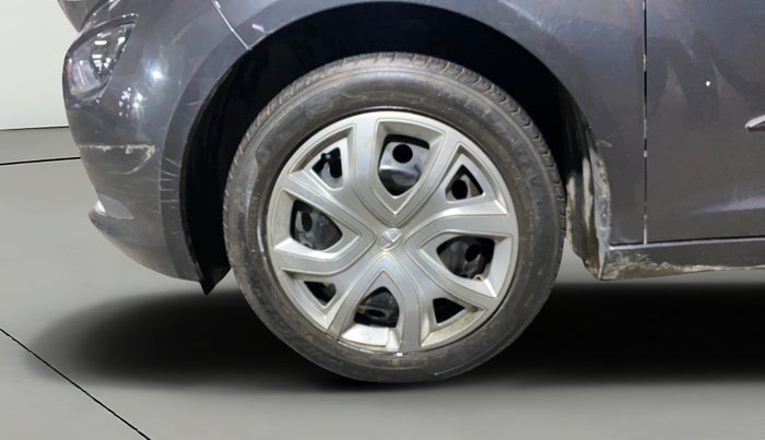 2020 Tata ALTROZ XT PETROL, Petrol, Manual, 39,336 km, Left Front Wheel