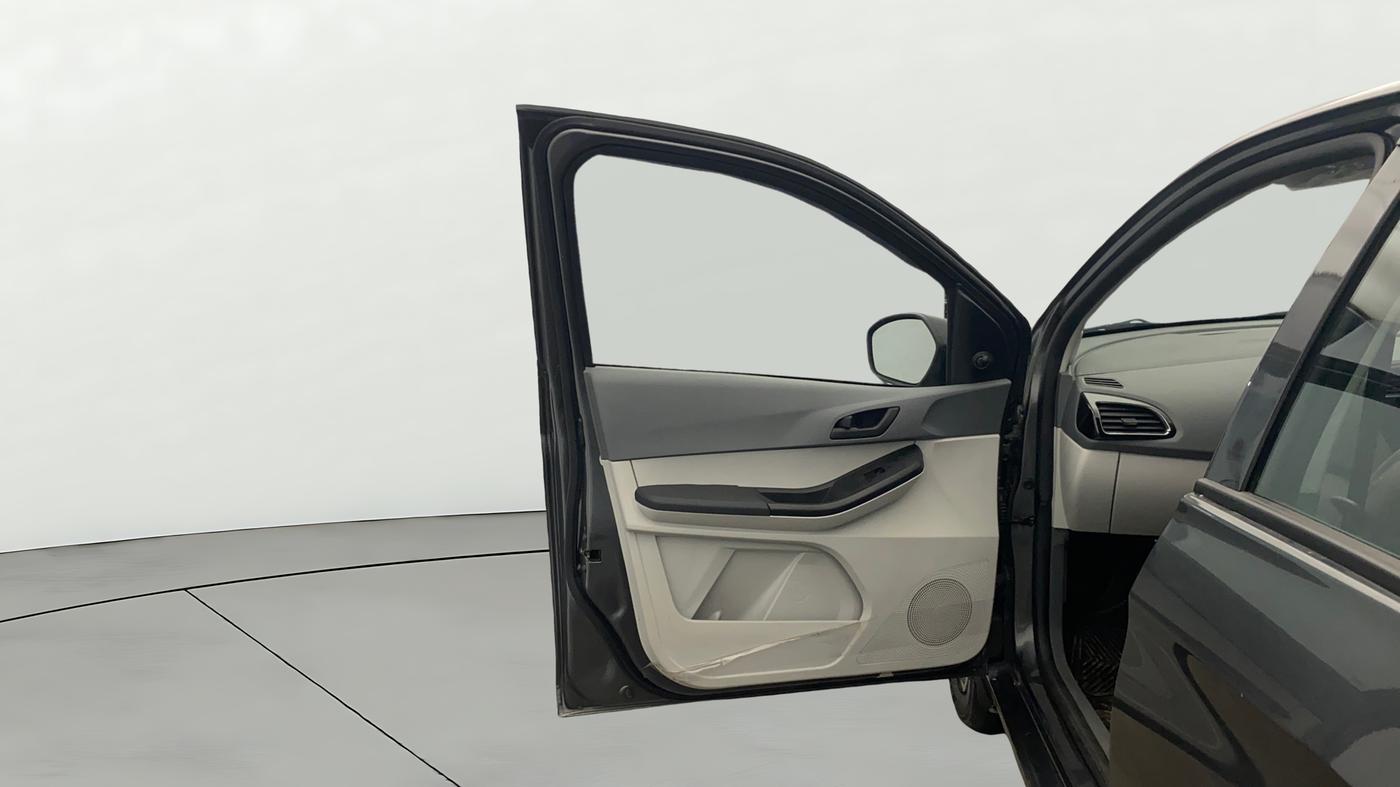2025 Tata Tiago XM PETROL, Petrol, Manual, 4,416 km, LHS Front Door