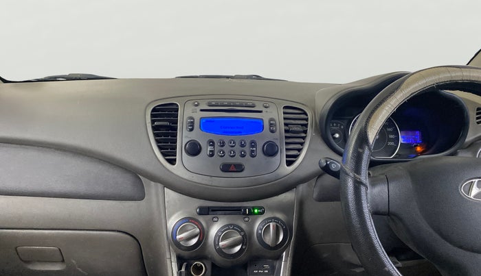 2016 Hyundai i10 SPORTZ 1.1, CNG, Manual, 64,201 km, Air Conditioner