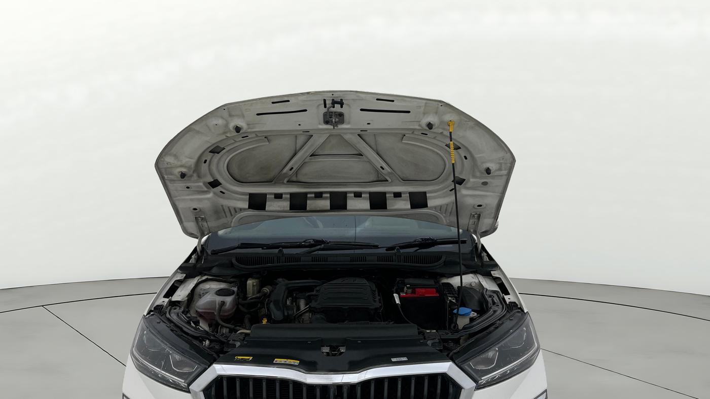 2023 Skoda SLAVIA STYLE 1.0L TSI AT, Petrol, Automatic, 42,661 km, Open Bonet