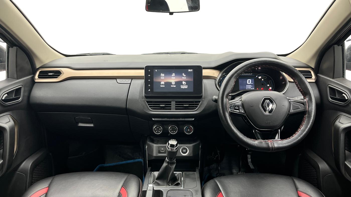 2022 Renault Kiger RXT (O) TURBO MT DUAL TONE, Petrol, Manual, 32,299 km, Dashboard