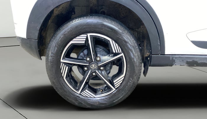 2025 Tata NEXON Creative Plus S CNG, CNG, Manual, 48,834 km, Right Rear Wheel