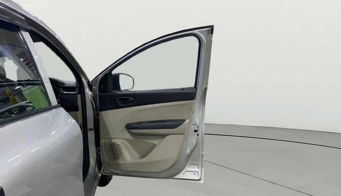 2024 Renault TRIBER RXL MT, Petrol, Manual, 17,563 km, RHS Front Door