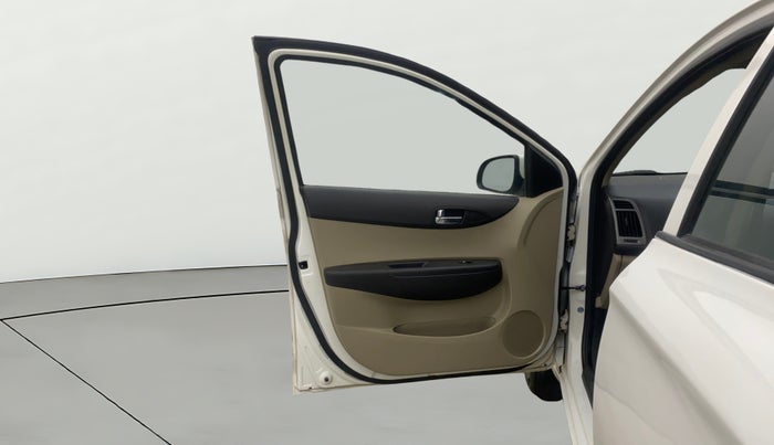 2013 Hyundai i20 MAGNA 1.2, Petrol, Manual, 73,013 km, LHS Front Door