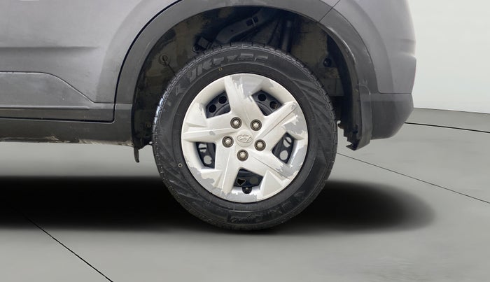 2020 Hyundai VENUE S 1.2, Petrol, Manual, 96,870 km, Left Rear Wheel