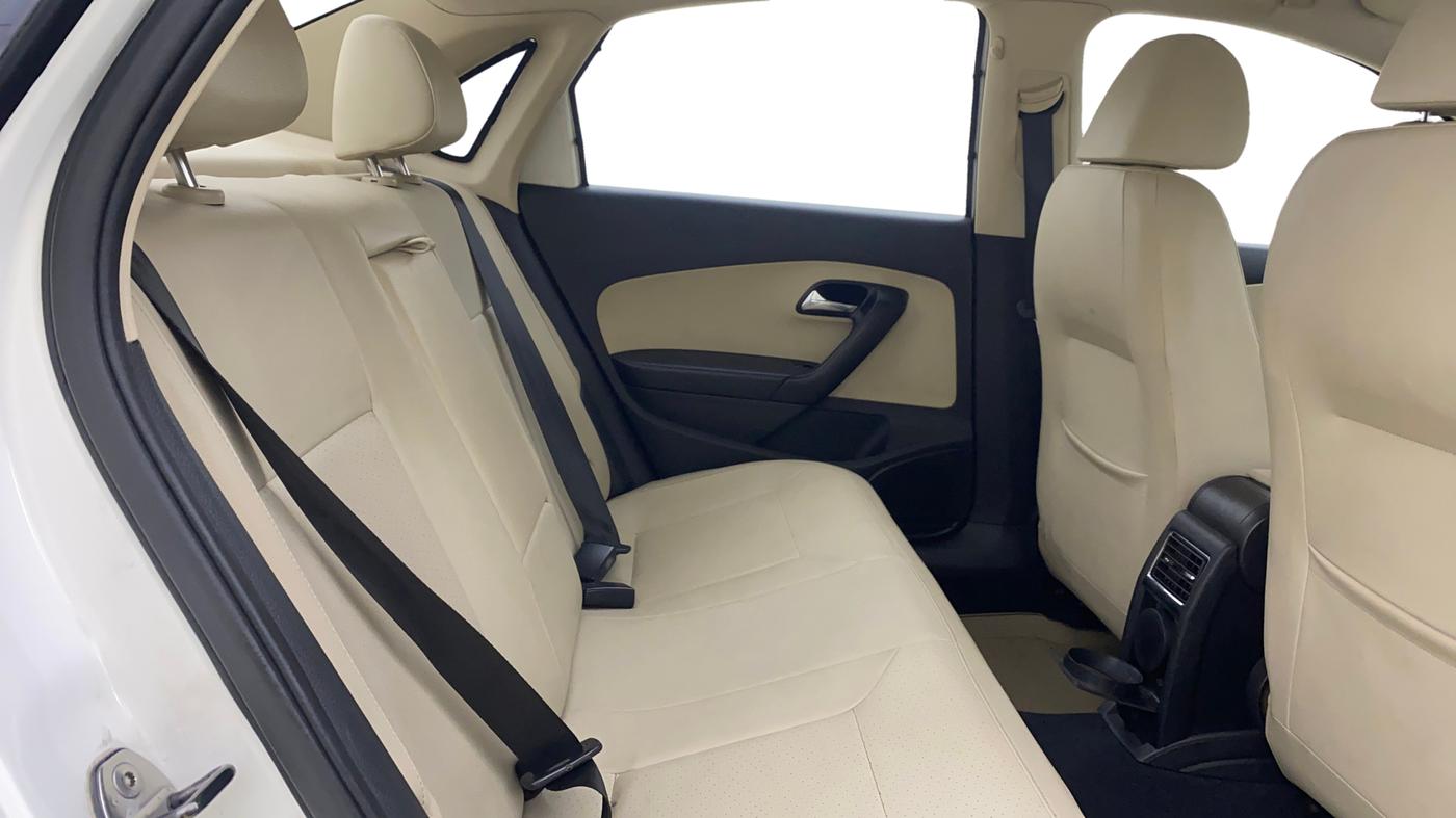 2018 Skoda Rapid STYLE 1.6 MPI AT, Petrol, Automatic, 91,861 km, Right Side Rear Door Cabin