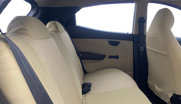 2012 Hyundai Eon ERA +, Petrol, Manual, 98,636 km, Right Side Rear Door Cabin