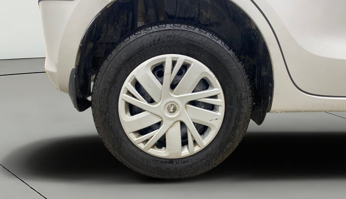 2019 Maruti Swift VXI, Petrol, Manual, 39,184 km, Right Rear Wheel