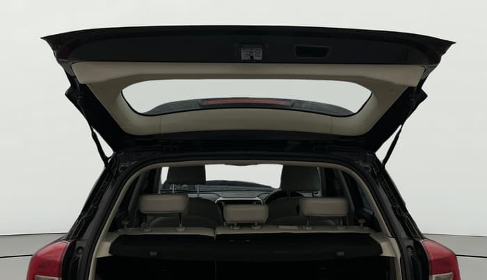 2019 Mahindra XUV300 W8 (O) 1.2 PETROL, Petrol, Manual, 54,222 km, Boot Door Open