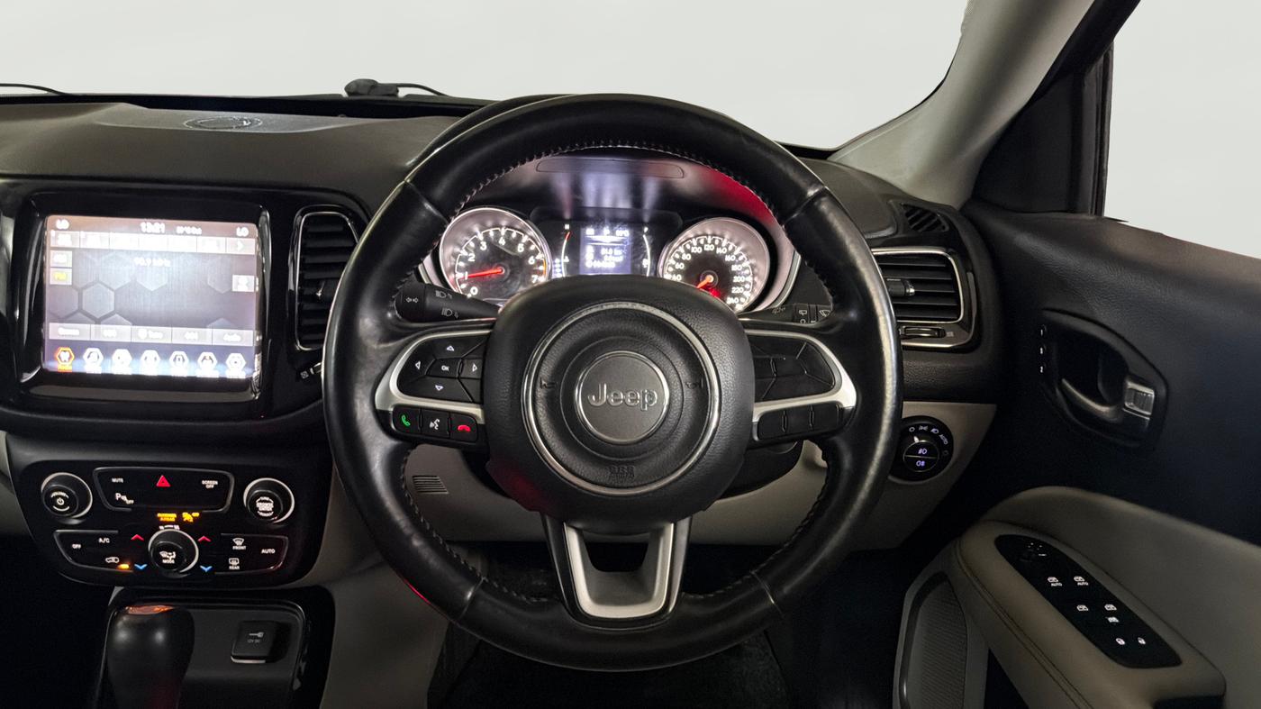 2018 Jeep Compass LIMITED PLUS PETROL AT, Petrol, Automatic, 1,05,006 km, Steering Wheel Close Up
