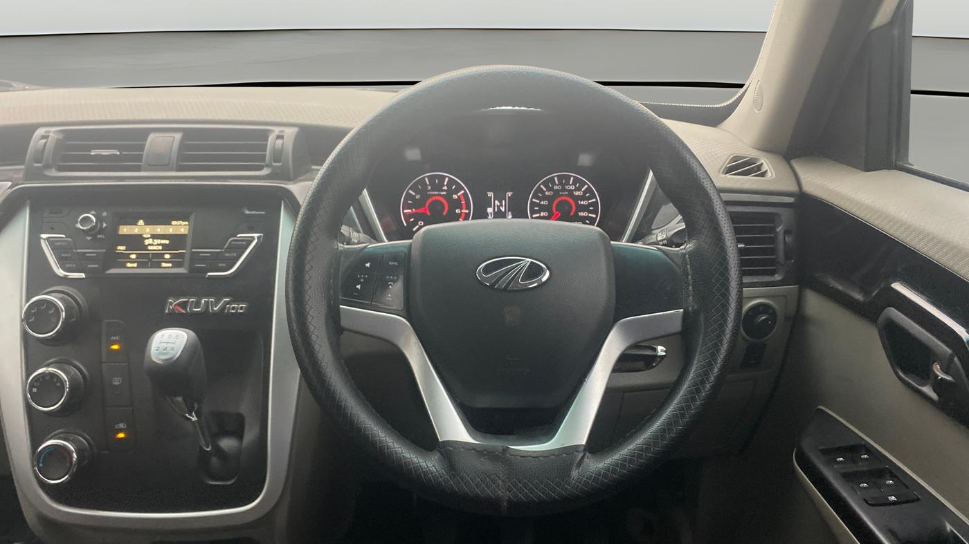 2016 Mahindra Kuv100 K8 D 5 STR, Diesel, Manual, 89,762 km, Steering Wheel Close Up