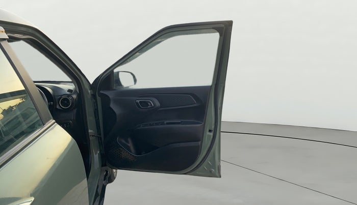 2023 Hyundai EXTER SX 1.2 CNG MT, CNG, Manual, 1,01,815 km, RHS Front Door