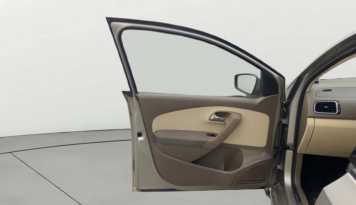 2012 Skoda Rapid ELEGANCE 1.6 TDI CR MT, Diesel, Manual, 72,503 km, LHS Front Door