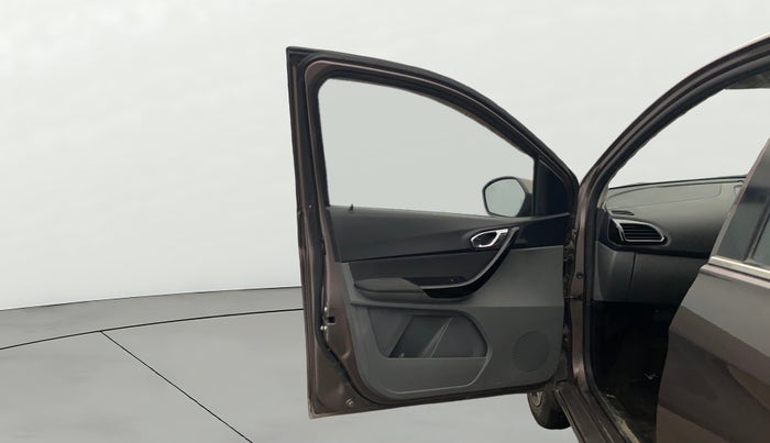 2017 Tata TIGOR XZ (O) PETROL, Petrol, Manual, 53,609 km, LHS Front Door