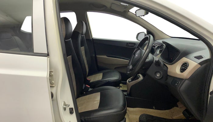 2017 Hyundai Grand i10 MAGNA AT 1.2 KAPPA VTVT, Petrol, Automatic, 98,325 km, Right Side Front Door Cabin