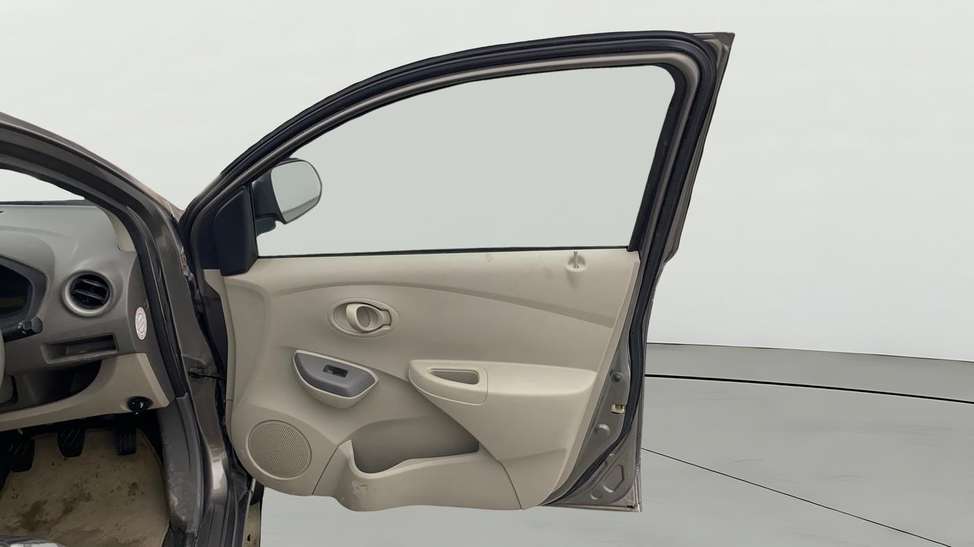 2015 Datsun Go T, Petrol, Manual, 14,826 km, RHS Front Door