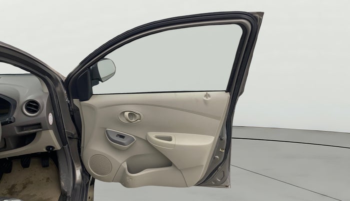 2015 Datsun Go T, Petrol, Manual, 14,826 km, RHS Front Door