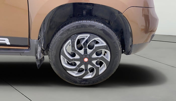 2018 Renault Duster RXE PETROL, Petrol, Manual, 77,522 km, Right Front Wheel