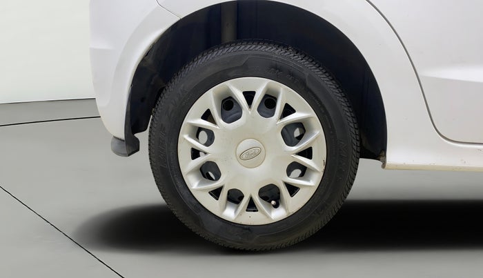 2015 Ford New Figo AMBIENTE 1.2 PETROL, Petrol, Manual, 25,458 km, Right Rear Wheel