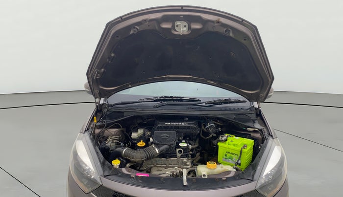 2018 Tata TIGOR XZ (O) PETROL, Petrol, Manual, 40,478 km, Open Bonet