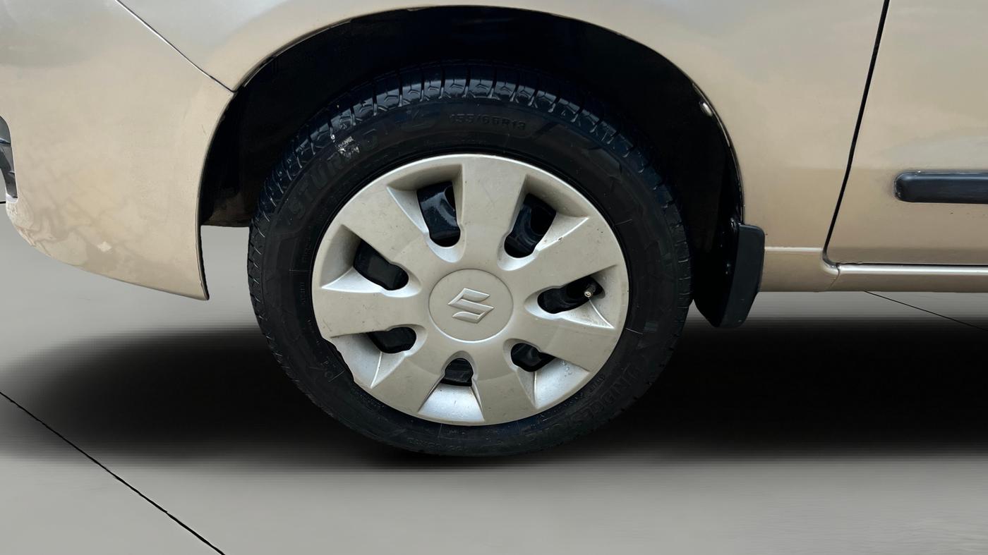 2013 Maruti Alto K10 VXI, Petrol, Manual, 45,404 km, Left Front Wheel
