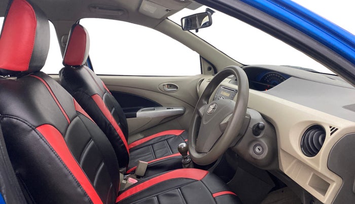 2013 Toyota Etios Liva GD, Diesel, Manual, 77,752 km, Right Side Front Door Cabin