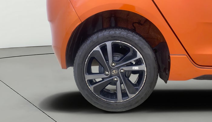 2024 Tata ALTROZ Racer R3, Petrol, Manual, 5,402 km, Right Rear Wheel