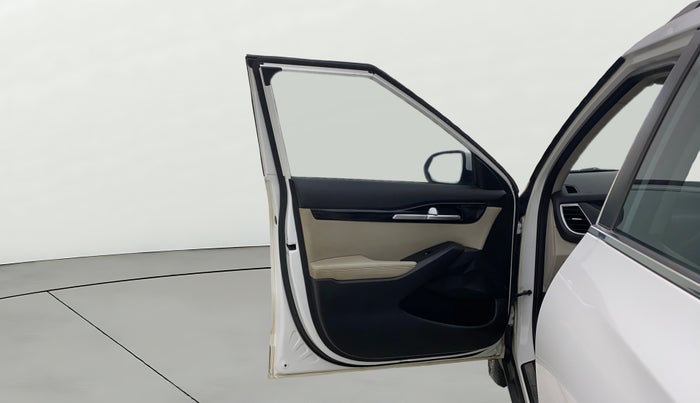 2020 KIA SELTOS HTX 1.5 PETROL, CNG, Manual, 93,799 km, LHS Front Door