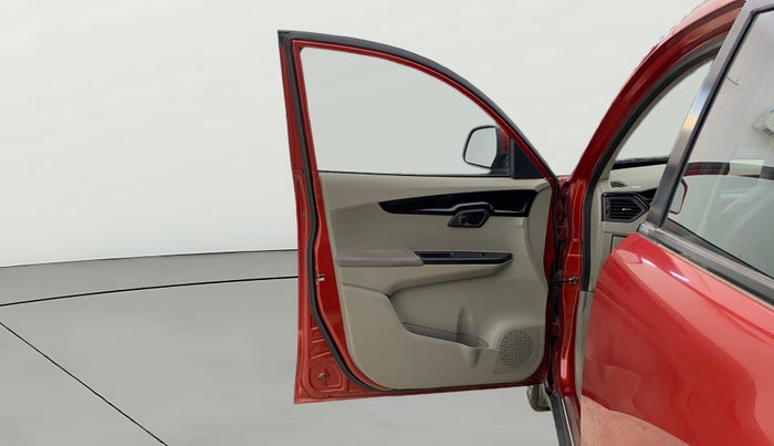 2016 Mahindra Kuv100 K8 6 STR, Petrol, Manual, 38,570 km, LHS Front Door