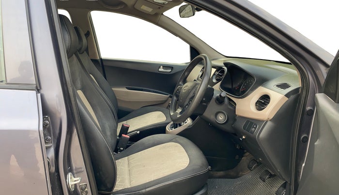 2017 Hyundai Grand i10 SPORTZ (O) 1.2 U2 CRDI, Diesel, Manual, 83,797 km, Right Side Front Door Cabin