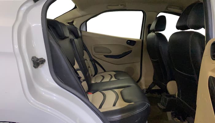2019 Ford Figo Aspire TITANIUM 1.2 PETROL, Petrol, Manual, 1,17,499 km, Right Side Rear Door Cabin