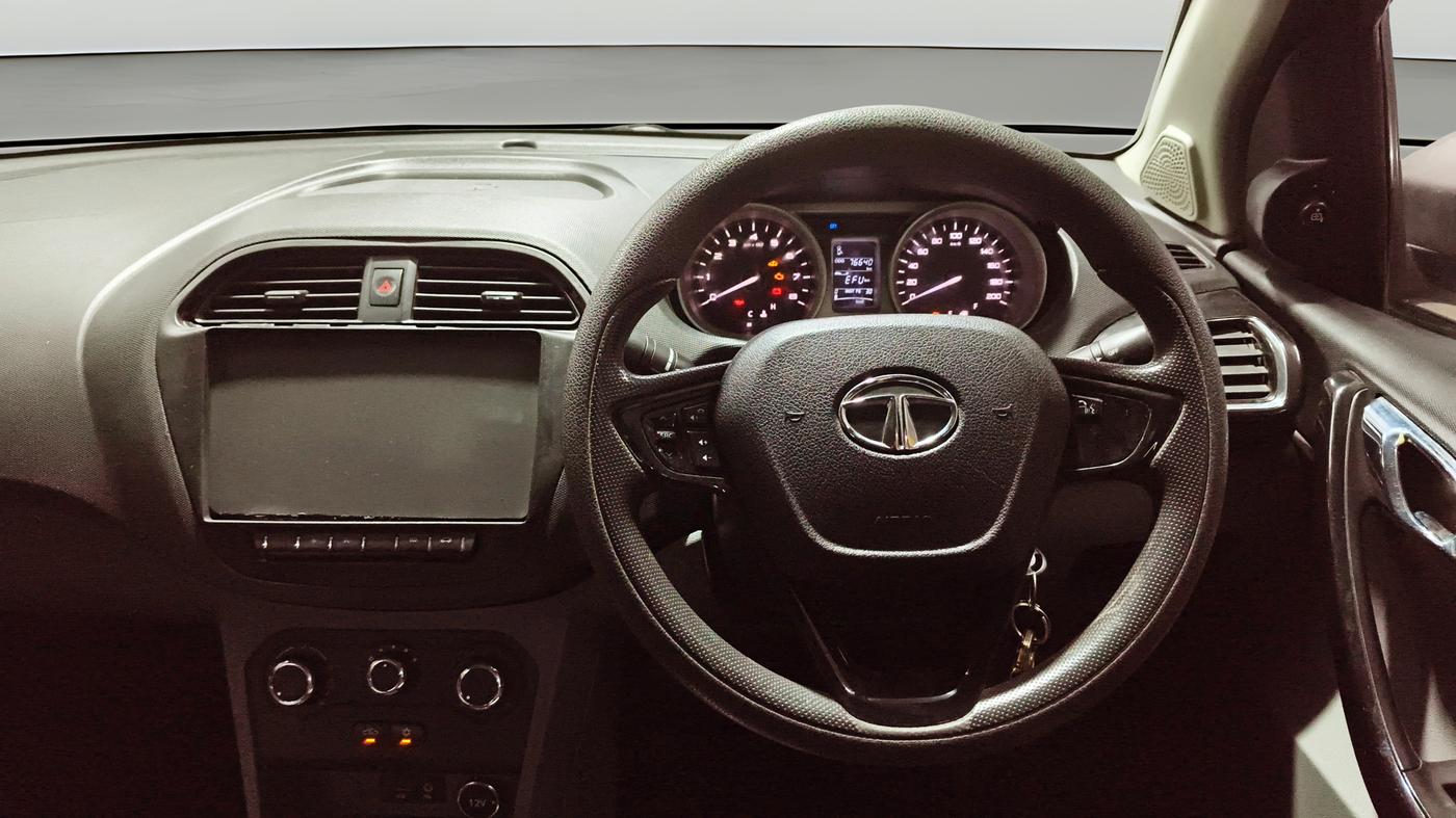 2017 Tata TIGOR XZ PETROL, Petrol, Manual, 76,629 km, Steering Wheel Close Up