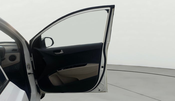 2014 Hyundai Xcent SX 1.2 (O), Petrol, Manual, 71,793 km, RHS Front Door